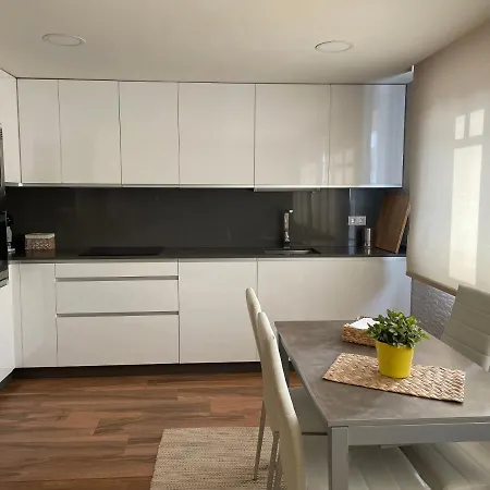 En El Centro De Viveiro Apartmán *